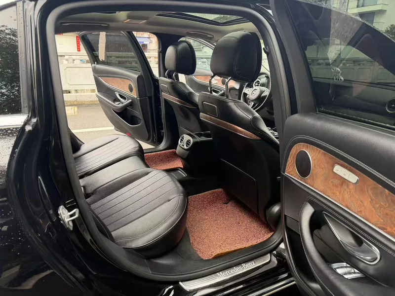 Mercedes-Benz E-Class 2016 E 300 L Type de luxe intérieur photo 10
