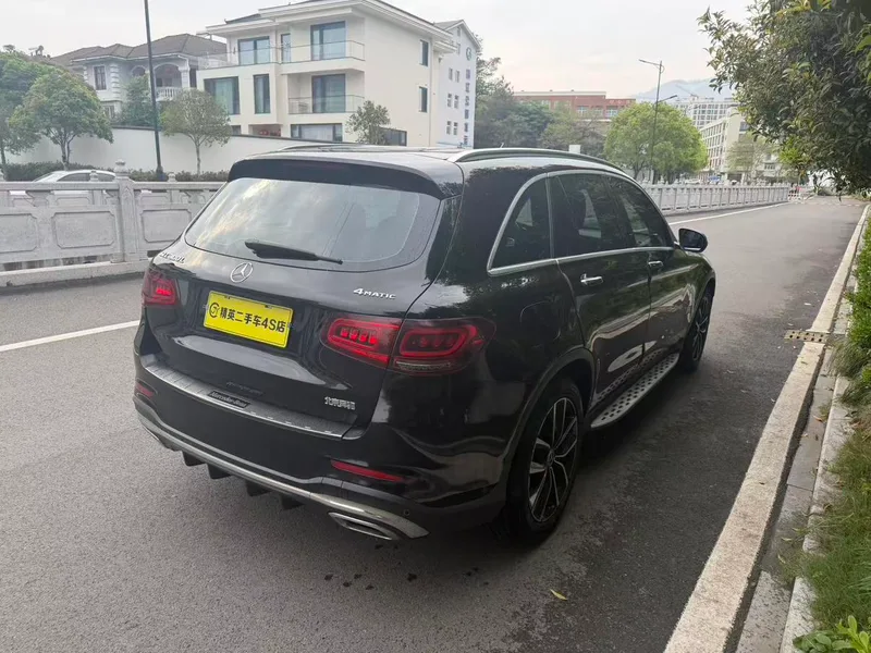 Mercedes-Benz GLC 2020 GLC 300 L 4MATIC Dinámico exterior foto 4