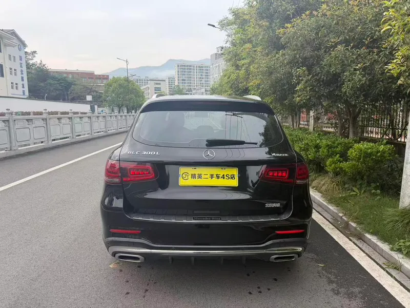 Mercedes-Benz GLC 2020 GLC 300 L 4MATIC Dinámico exterior foto 6