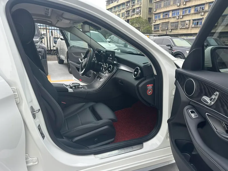Mercedes-Benz C-Class 2018 C 180 L Mode version sport extérieur photo 7