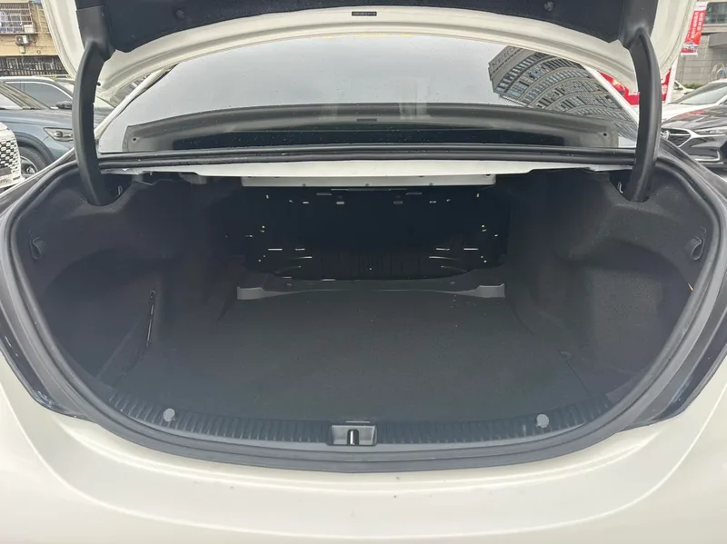 Mercedes-Benz C-Class 2018 C 180 L Mode version sport extérieur photo 9