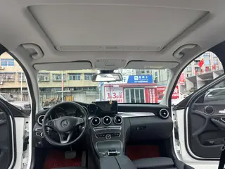 Mercedes-Benz C-Class 2018 C 180 L Mode version sport intérieur photo 11