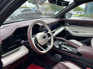 Geely Monjaro 2021 2.0TD DCT EVO Two-wheel-drive Zhizun type interior photo 15