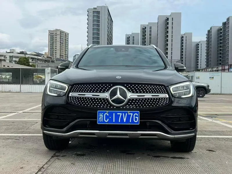 Mercedes-Benz GLC 2020 GLC 300 L 4MATIC Dynamic exterior photo 2
