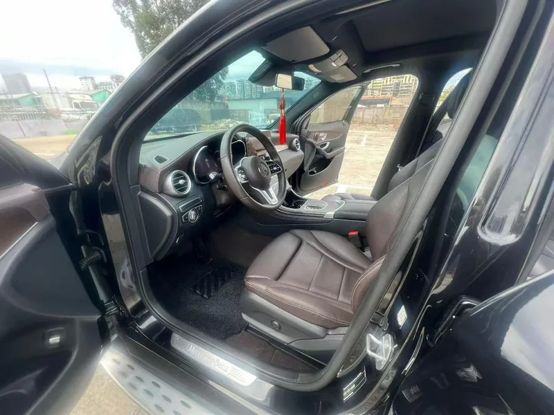 Mercedes-Benz GLC 2020 GLC 300 L 4MATIC Dynamic exterior photo 4