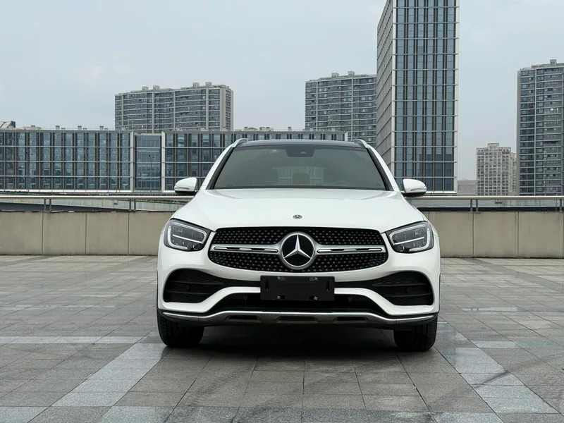 Mercedes-Benz GLC 2020 GLC 300 L 4MATIC Dynamic exterior photo 2