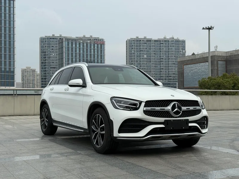 Mercedes-Benz GLC 2020 GLC 300 L 4MATIC Dynamic exterior photo 3