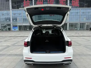 Mercedes-Benz GLC 2020 GLC 300 L 4MATIC Dynamic exterior photo 8