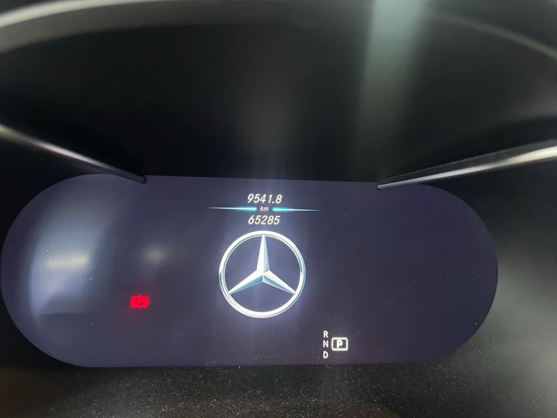Mercedes-Benz GLC 2020 GLC 300 L 4MATIC Dynamic interior photo 13
