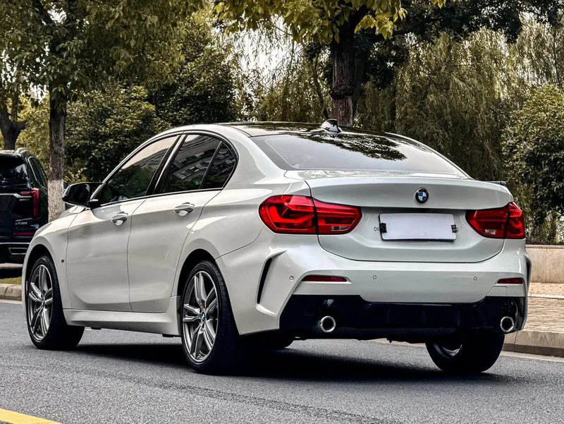 BMW 1 Series 2020 125i Leading Type M Sports suit exterior photo 4