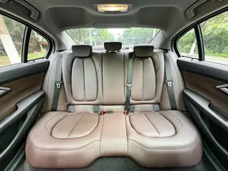 BMW 1 Series 2020 125i Leading Type M Sports suit interior photo 16