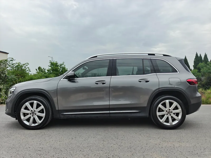 Mercedes-Benz GLB 2020 GLB 200 Fashionable exterior photo 3