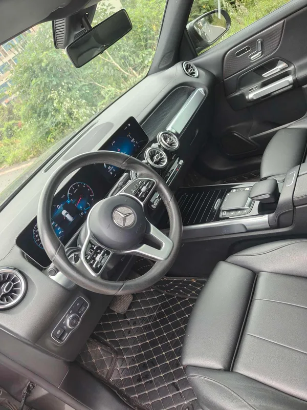 Mercedes-Benz GLB 2020 GLB 200 Fashionable interior photo 6