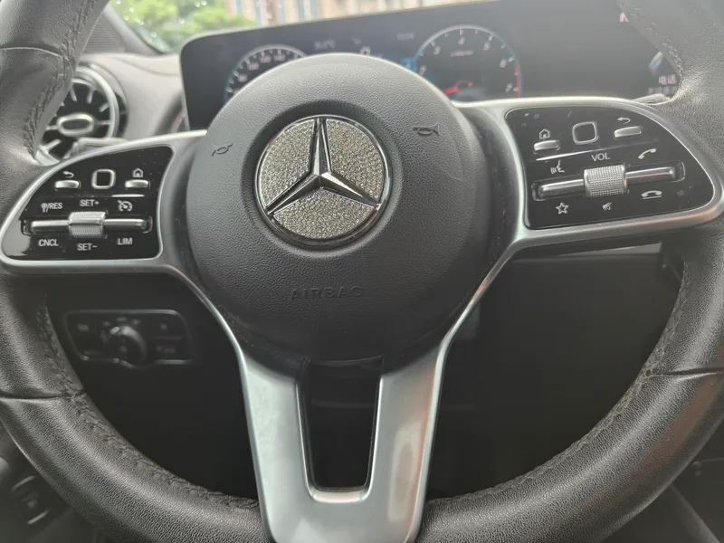 Mercedes-Benz GLB 2020 GLB 200 Fashionable interior photo 9