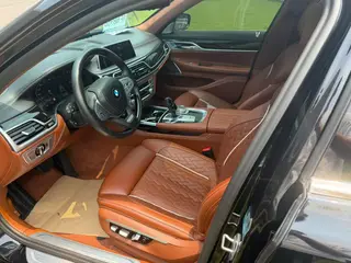 BMW 7 Series 2021 740Li xDrive Tipo administrativo Traje de lujo exterior foto 8