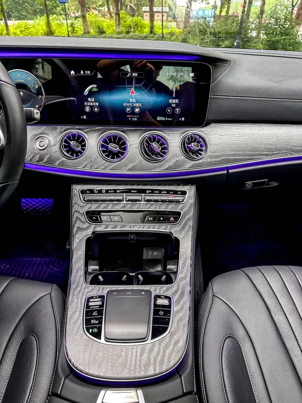 Mercedes-Benz CLS 2021 CLS 300 Dynamic interior photo 12