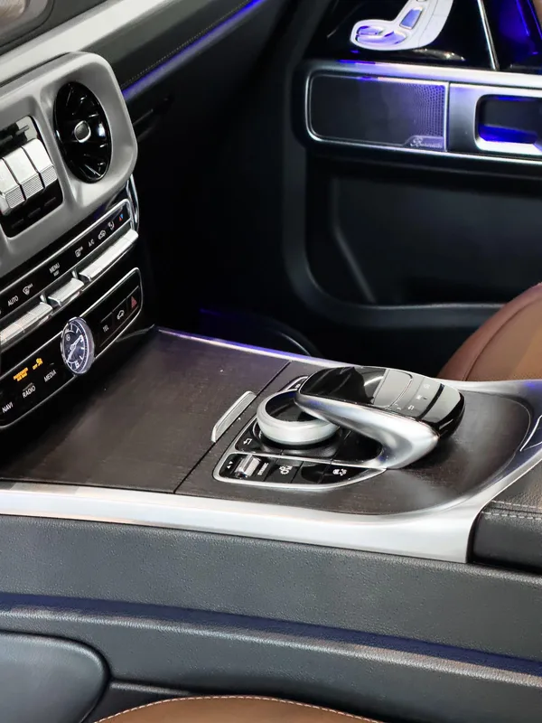 Mercedes-Benz G-Class 2020 G 350 interior photo 9