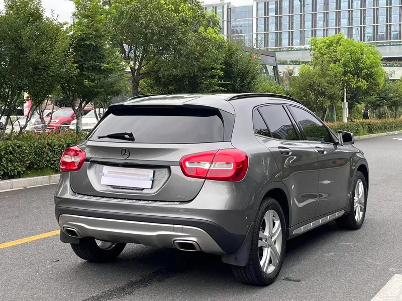 Mercedes-Benz GLA 2015 GLA 200 Dynamic exterior photo 4