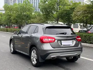 Mercedes-Benz GLA 2015 GLA 200 Dynamic exterior photo 6