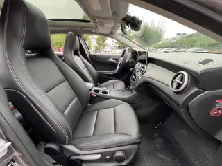 Mercedes-Benz GLA 2015 GLA 200 Dynamic interior photo 11