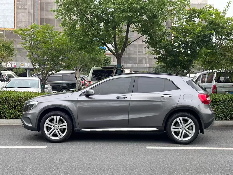 Mercedes-Benz GLA 2015 GLA 200 Dynamic interior photo 15