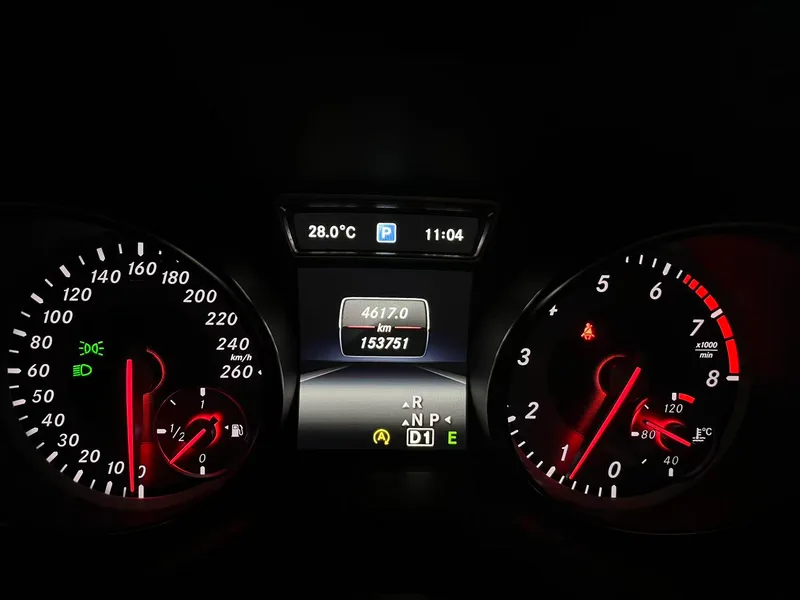 Mercedes-Benz GLA 2015 GLA 200 Dynamic interior photo 16