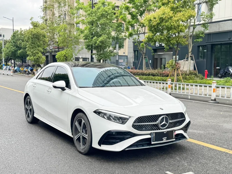 Mercedes-Benz A-Class 2024 A 200 L Fashion Edition exterior photo 3