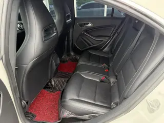Mercedes-Benz CLA 2016 CLA 200 Dynamic interior photo 8