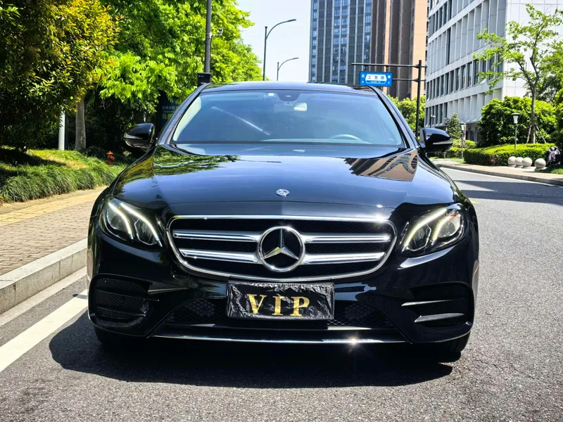 Mercedes-Benz E-Class 2019 Reforma E 300 L Tipo de moda deportiva exterior foto 2