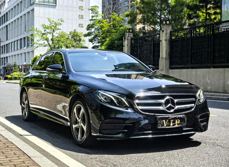 Mercedes-Benz E-Class 2019 Reforma E 300 L Tipo de moda deportiva exterior foto 3