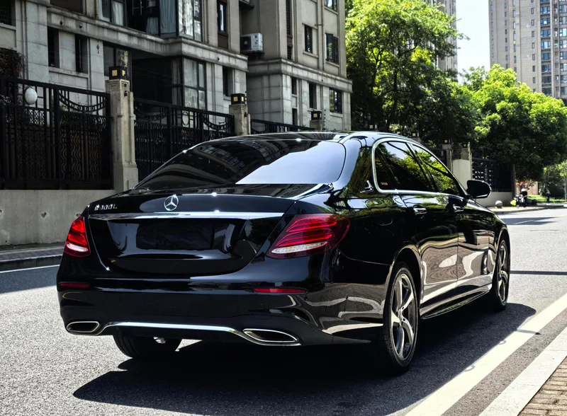Mercedes-Benz E-Class 2019 Reforma E 300 L Tipo de moda deportiva exterior foto 6