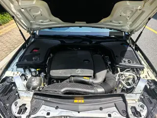 Mercedes-Benz E-Class 2019 Reforma E 300 L Tipo de moda deportiva interior foto 12
