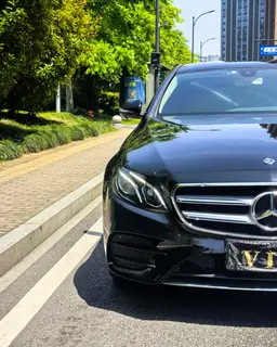 Mercedes-Benz E-Class 2019 Reforma E 300 L Tipo de moda deportiva interior foto 15