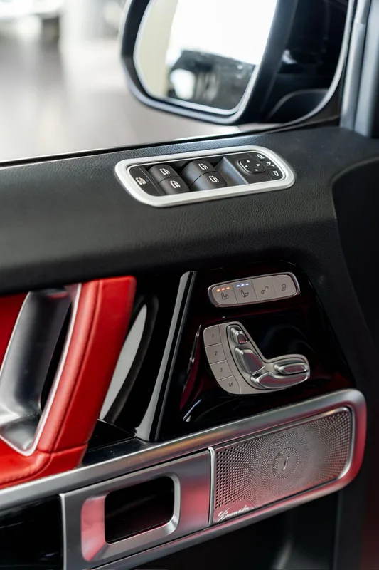 Mercedes-Benz Mercedes-AMG G-Class 2019 Restyling AMG G 63 interior photo 9