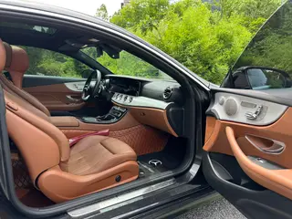 Mercedes-Benz E-Class (Imported) 2023 E 300 Coupé interior foto 13
