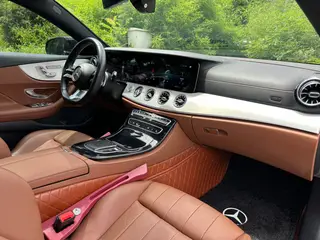 Mercedes-Benz E-Class (Imported) 2023 E 300 Coupé interior foto 14