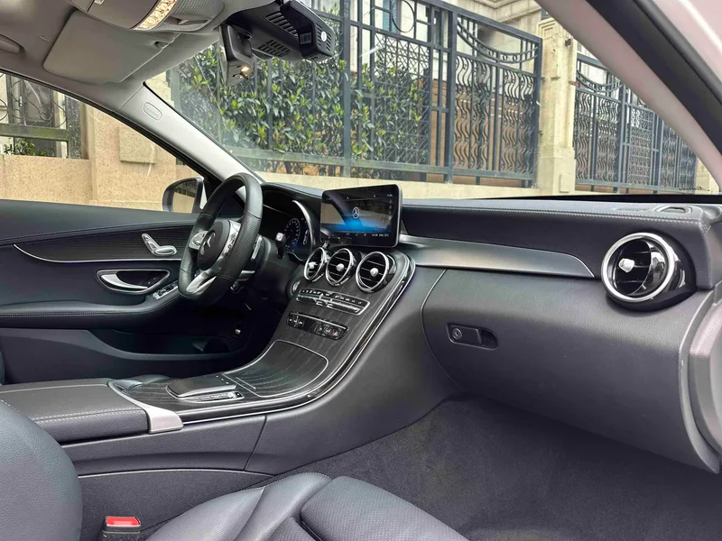 Mercedes-Benz C-Class 2021 C 200 L Mode version sport intérieur photo 12