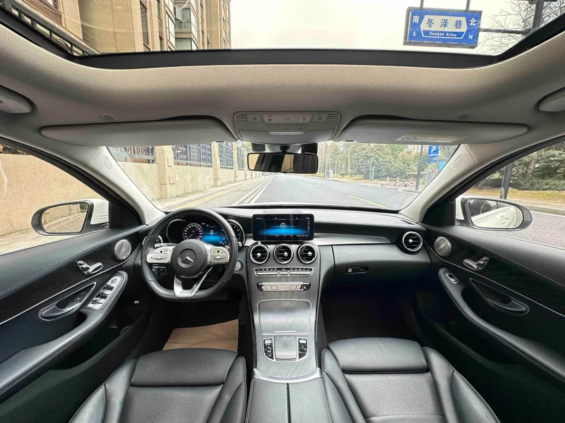 Mercedes-Benz C-Class 2021 C 200 L Mode version sport intérieur photo 16