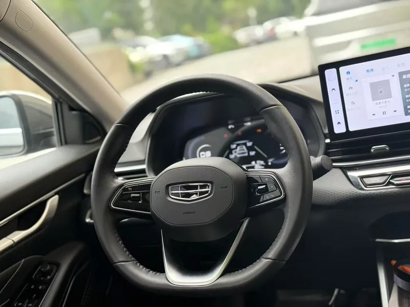 Geely Emgrand 2023 4th Gen Champion Edition 1.5L CVT Premium Trim interior photo 7