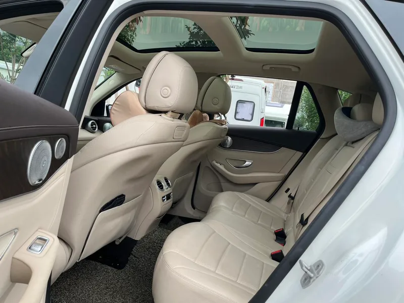 Mercedes-Benz GLC 2016 GLC 300 4MATIC Dynamic interior photo 13