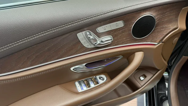 Mercedes-Benz E-Class 2021 E 300 L Fashionable Passenger car exterior photo 8