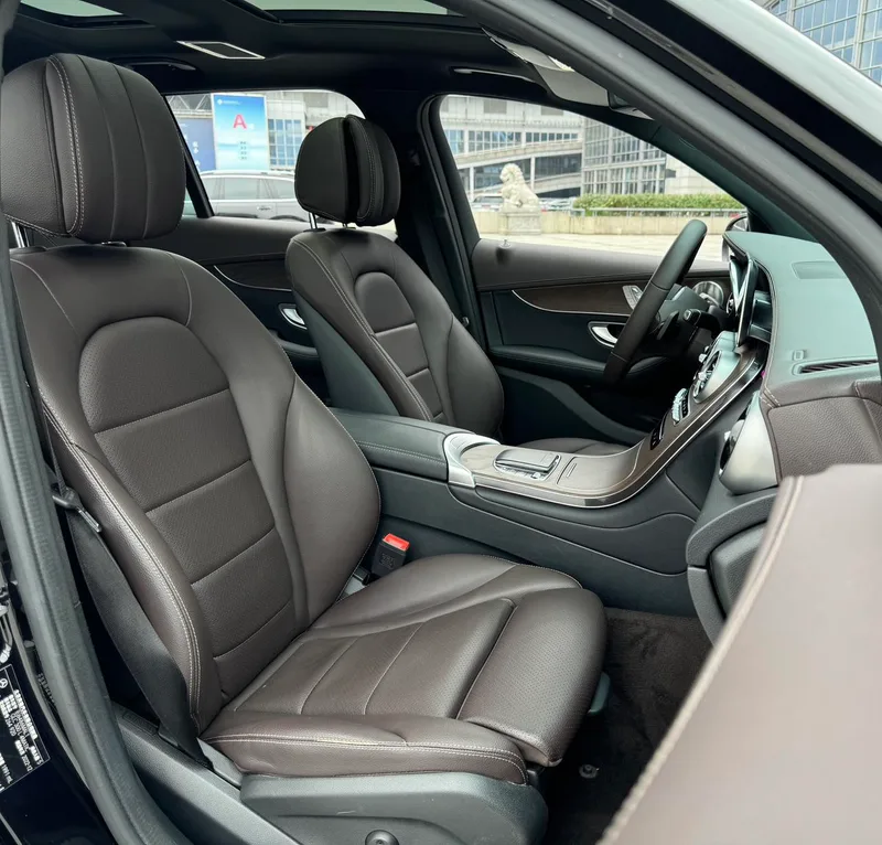 Mercedes-Benz GLC 2022 GLC 300 L 4MATIC Luxury type interior photo 9