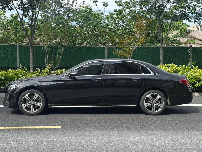 Mercedes-Benz E-Class 2018 Модификация E 200 L Спортивный экстерьер фото 4