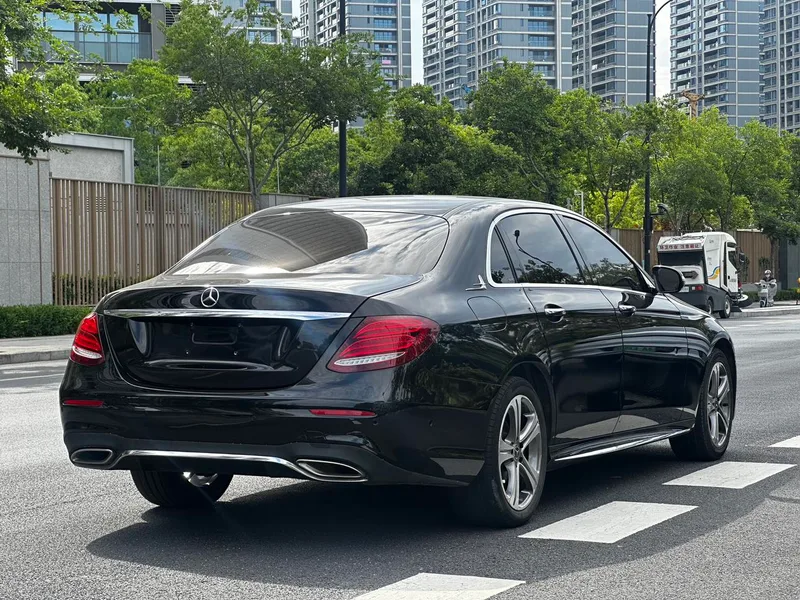Mercedes-Benz E-Class 2018 Модификация E 200 L Спортивный экстерьер фото 7