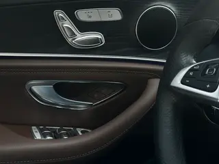 Mercedes-Benz E-Class 2018 Модификация E 200 L Спортивный интерьер фото 17