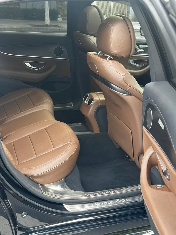 Mercedes-Benz E-Class 2018 Модификация E 200 L Спортивный интерьер фото 18