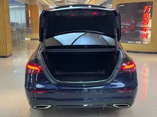 Mercedes-Benz E-Class (Imported) 2021 E 300 Version sportive intérieur photo 20