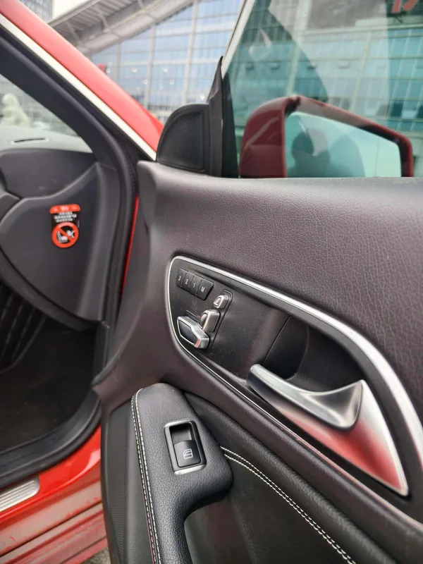 Mercedes-Benz CLA 2017 CLA 200 Fashionable interior photo 13