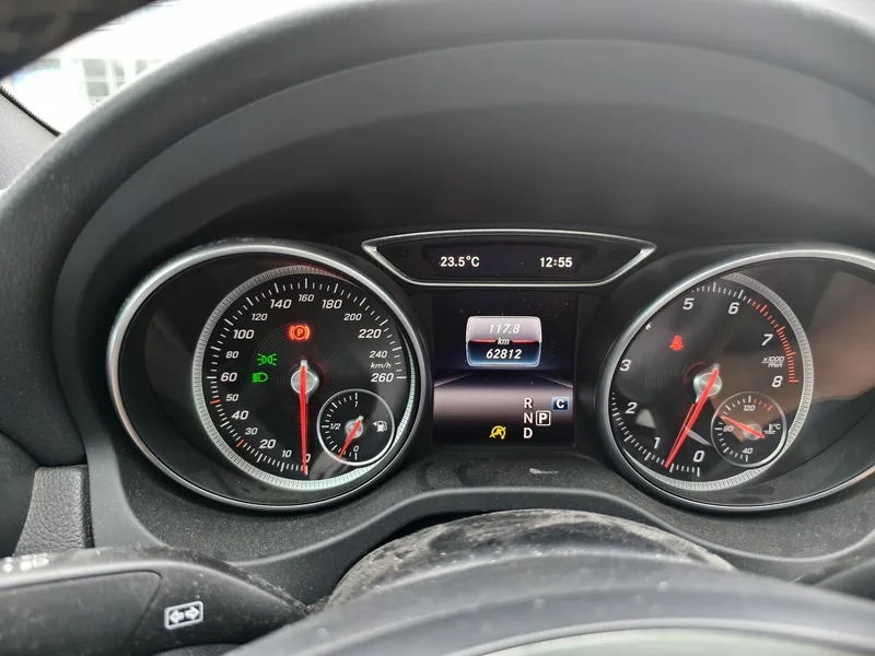 Mercedes-Benz CLA 2017 CLA 200 Fashionable interior photo 14