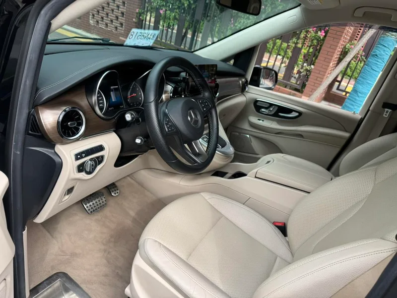 Mercedes-Benz V-Class 2020 V 260 Premium Edition exterior photo 9